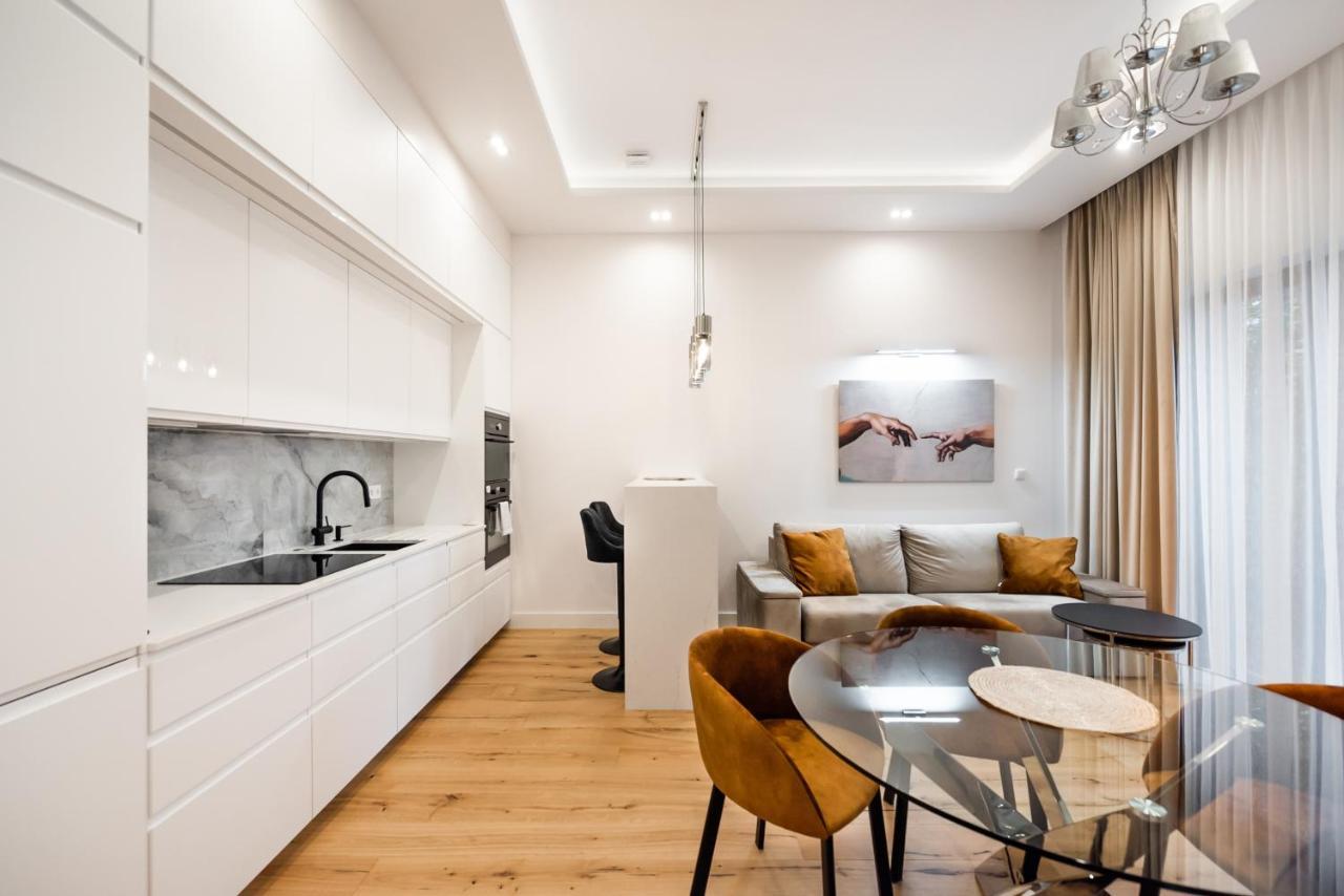 Zlota Sophisticated Apartment Varsovie Extérieur photo