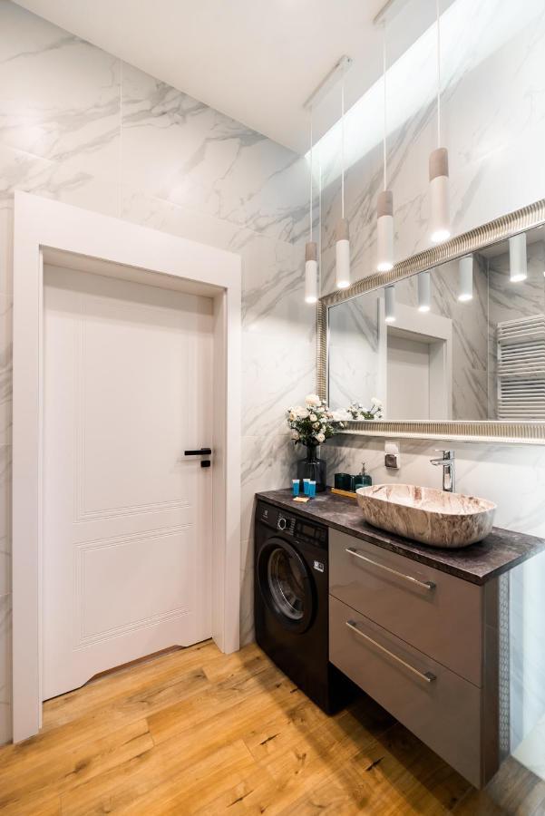 Zlota Sophisticated Apartment Varsovie Extérieur photo